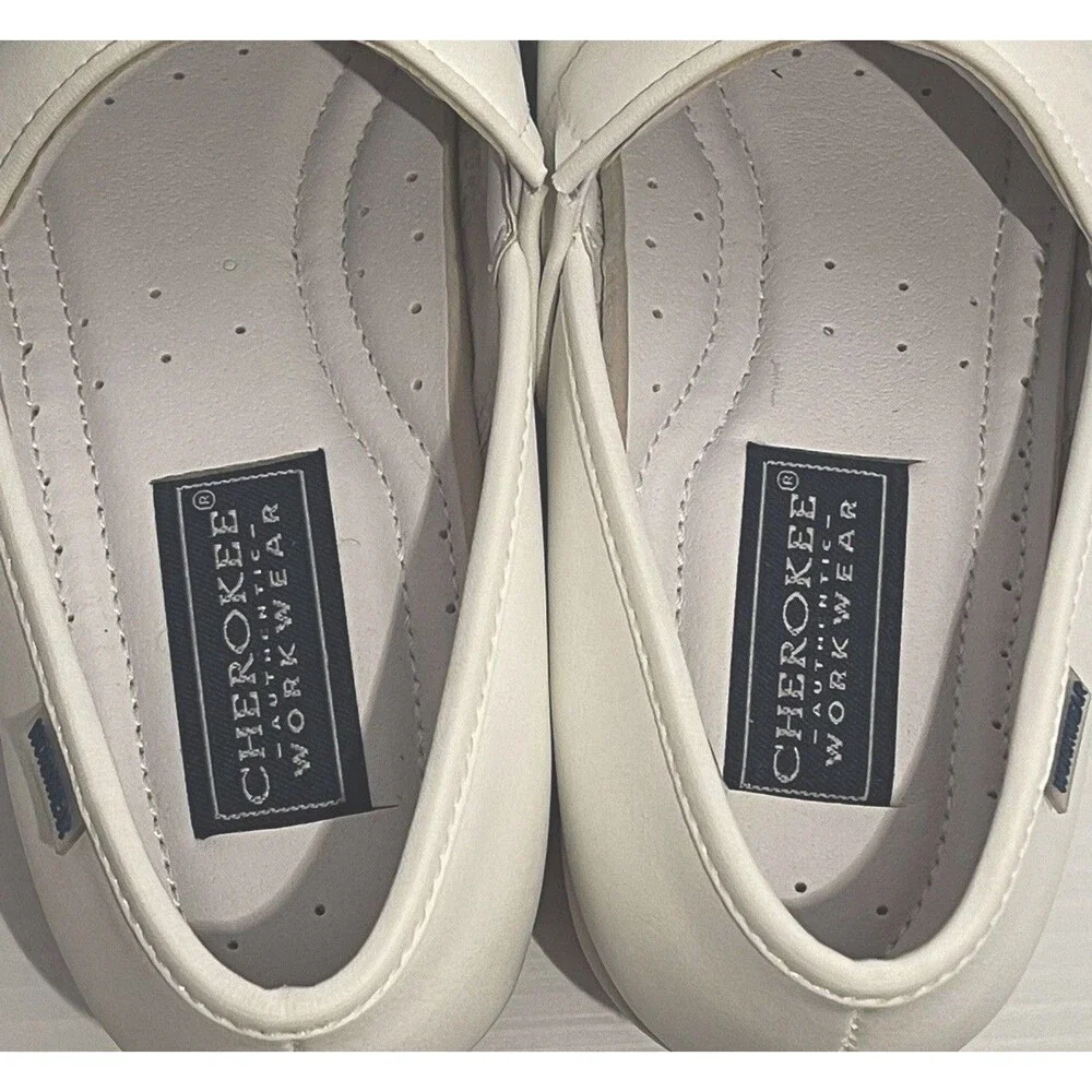 Cherokee White Slip-On Nursing Shoes Workwear Harmony Leather Clogs Women's 9
